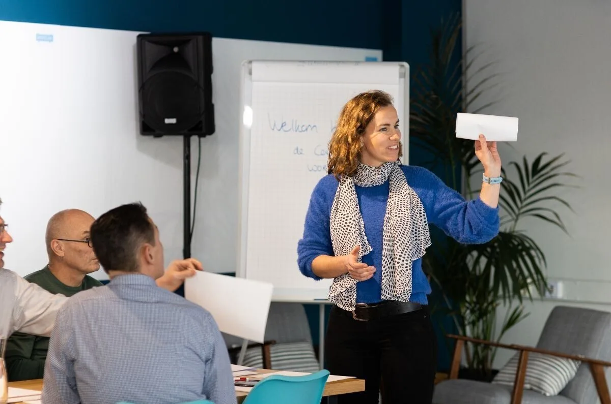 Behind the scenes of Yvon Golbach facilitating a training programme